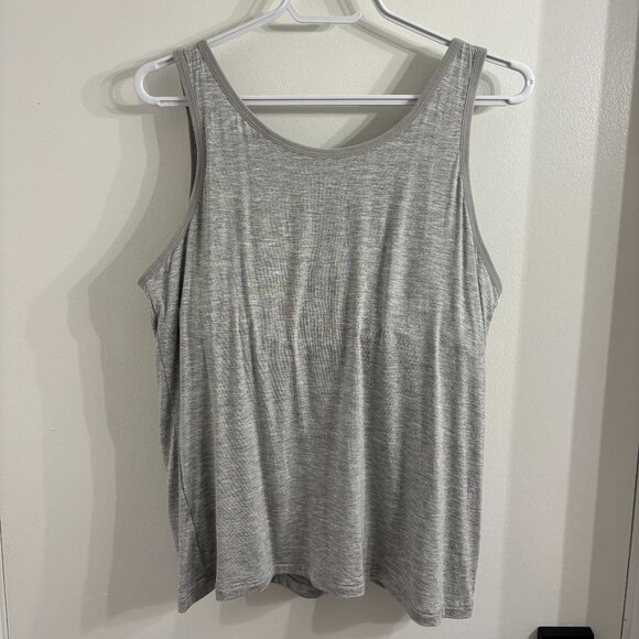 NWOT Gray Tank Top with Built-in Bra - Picture 4 of 7